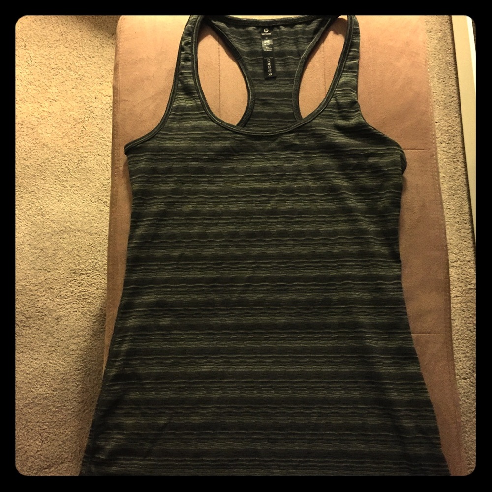 🎉90 Degrees racer back tank